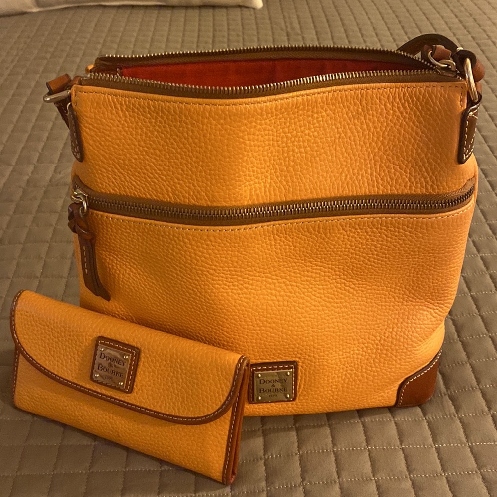 Dooney&Bourke bag and matching wallet